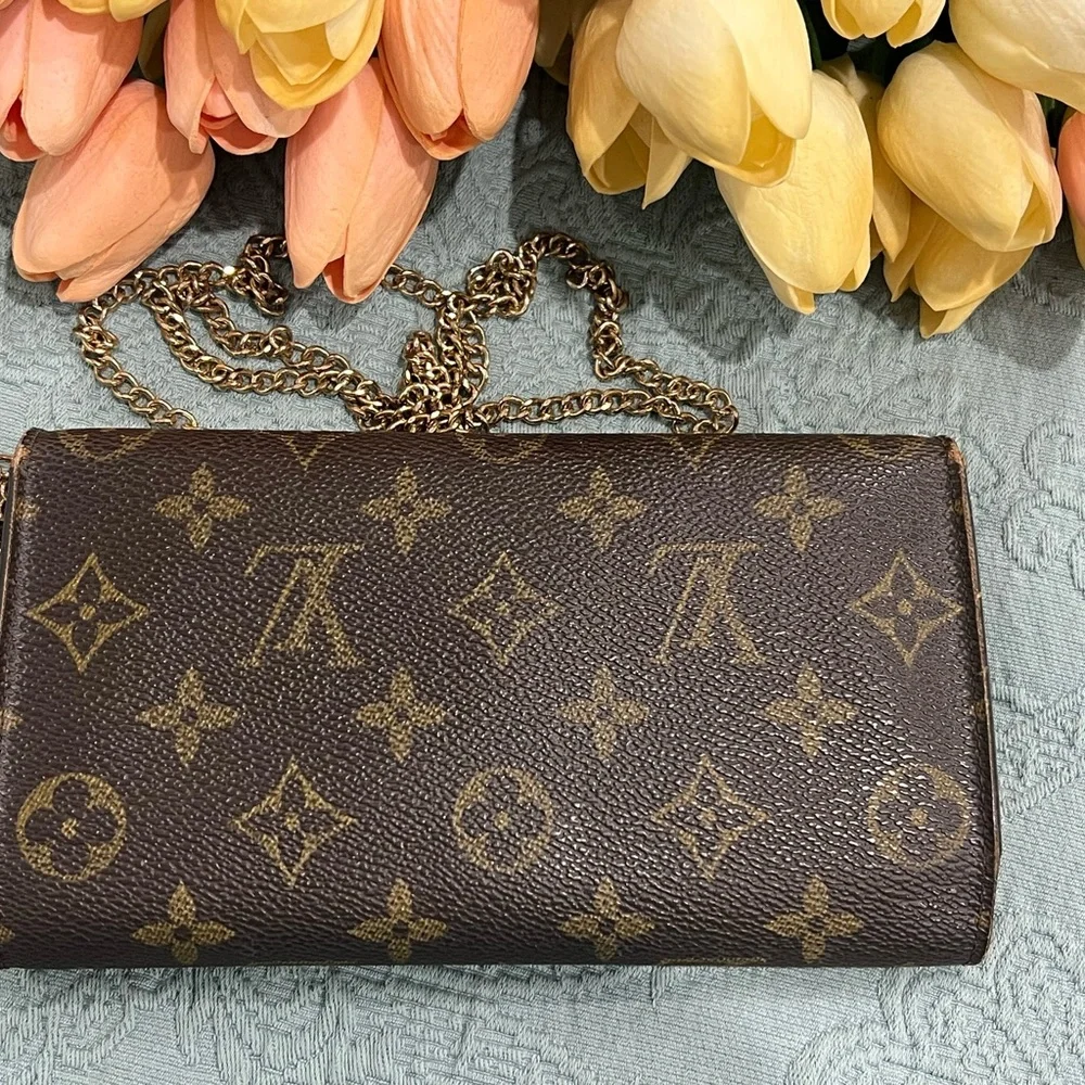 Authentic Louis Vuitton Monogram Wallet - Picture 2 of 6